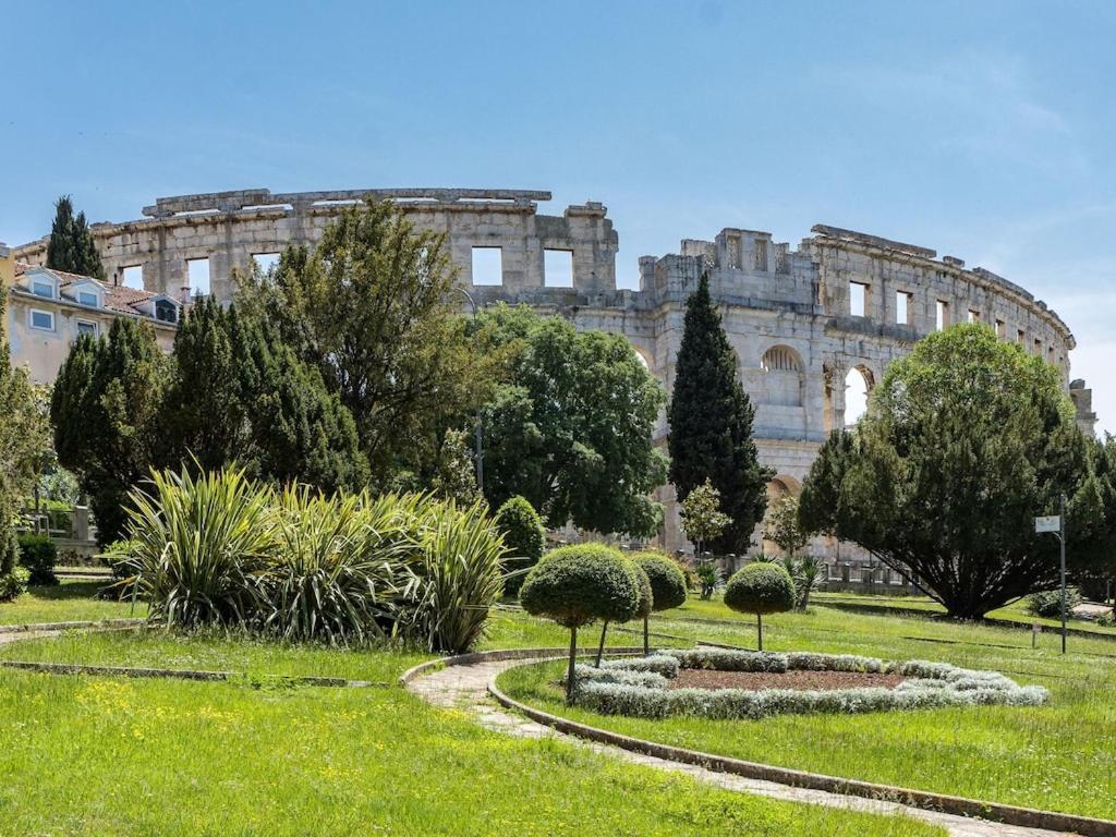 Apartment Olive Garden Near Pula 3 Km From Center And Only 4 Km From The Beach For 4 Persons Exterior photo