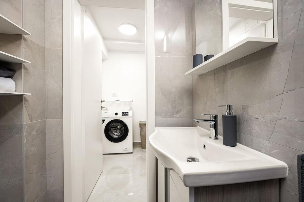 Apartment Olive Garden Near Pula 3 Km From Center And Only 4 Km From The Beach For 4 Persons Exterior photo